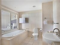 1 Bedroom Spa Suite - Mantra on Salt Beach Kingscliff